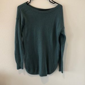 Green long sleeve top